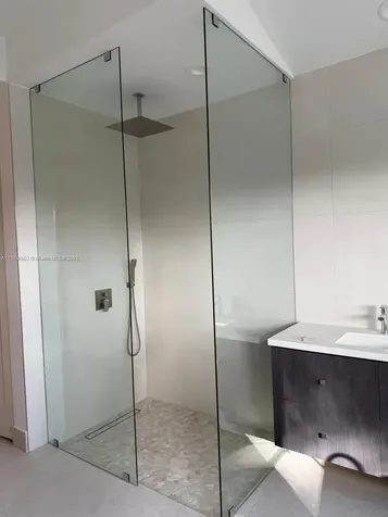 2523 Montclaire Circle Weston FL 33327