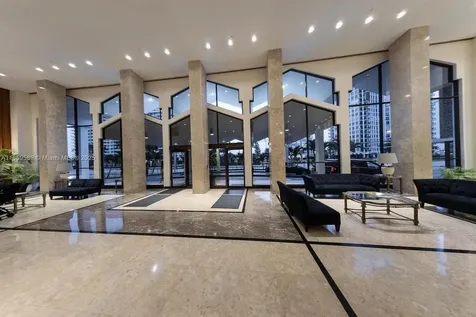 5601 Collins Avenue Miami Beach FL 33140