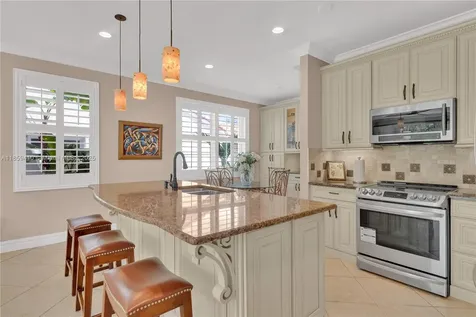 322 SW 184th Way Pembroke Pines FL 33029