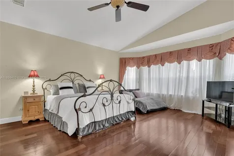 322 SW 184th Way Pembroke Pines FL 33029