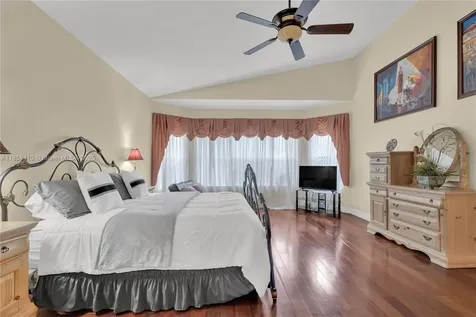 322 SW 184th Way Pembroke Pines FL 33029