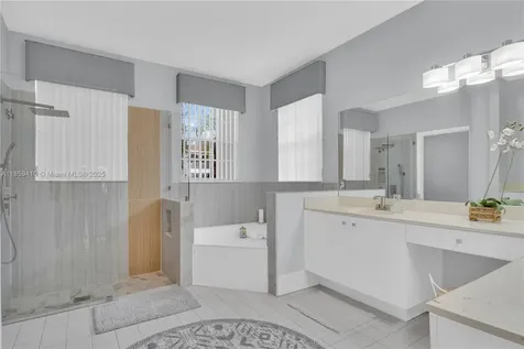 322 SW 184th Way Pembroke Pines FL 33029