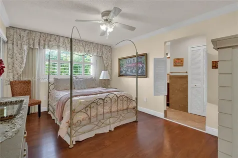 322 SW 184th Way Pembroke Pines FL 33029