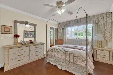 322 SW 184th Way Pembroke Pines FL 33029