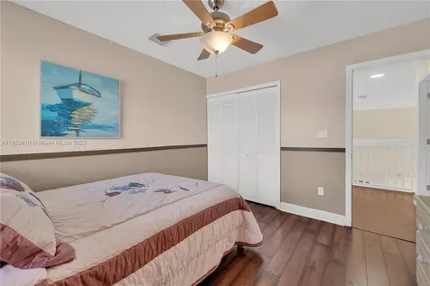 322 SW 184th Way Pembroke Pines FL 33029
