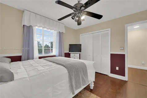 322 SW 184th Way Pembroke Pines FL 33029