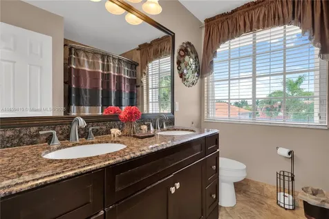 322 SW 184th Way Pembroke Pines FL 33029