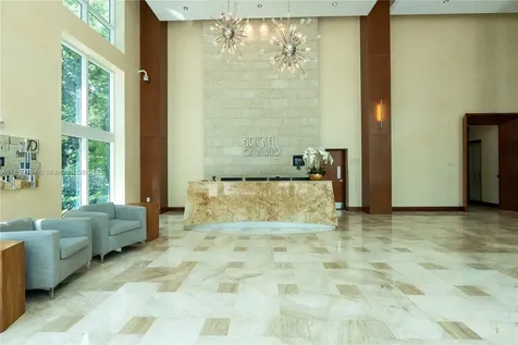 31 SE 5th Street Miami FL 33131