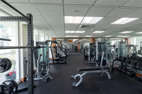 31 SE 5th Street Miami FL 33131