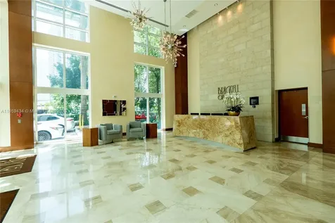 31 SE 5th Street Miami FL 33131