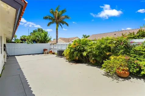 4542 SW 144th Court Miami FL 33175