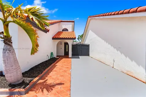 4542 SW 144th Court Miami FL 33175