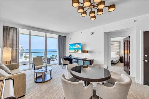 4391 Collins Avenue Miami Beach FL 33140