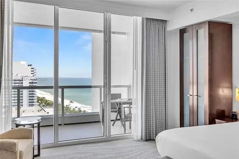 4391 Collins Avenue Miami Beach FL 33140