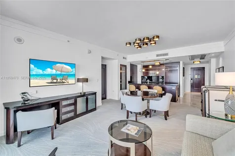 4391 Collins Avenue Miami Beach FL 33140