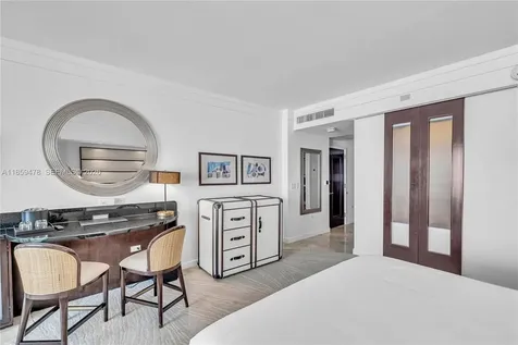 4391 Collins Avenue Miami Beach FL 33140