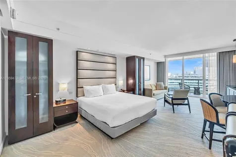 4391 Collins Avenue Miami Beach FL 33140