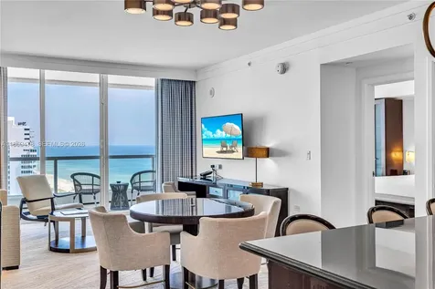 4391 Collins Avenue Miami Beach FL 33140