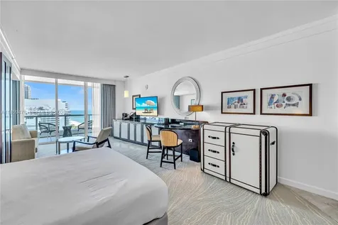 4391 Collins Avenue Miami Beach FL 33140