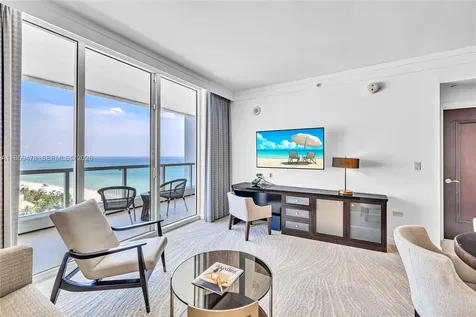 4391 Collins Avenue Miami Beach FL 33140