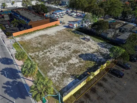 4350 SW 8th Street Coral Gables FL 33134