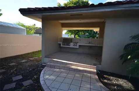 2700 SW 113th Avenue Miami FL 33165