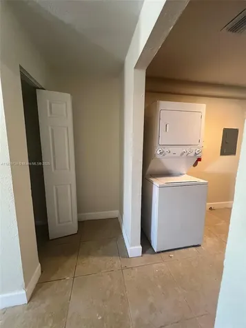 1649 W 28th Street Riviera Beach FL 33404