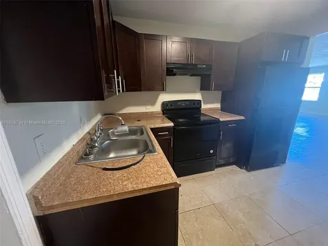 1649 W 28th Street Riviera Beach FL 33404