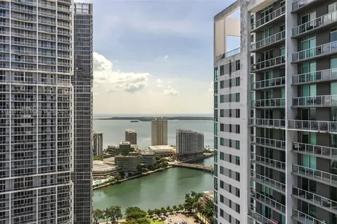 77 SE 5th Street Miami FL 33131