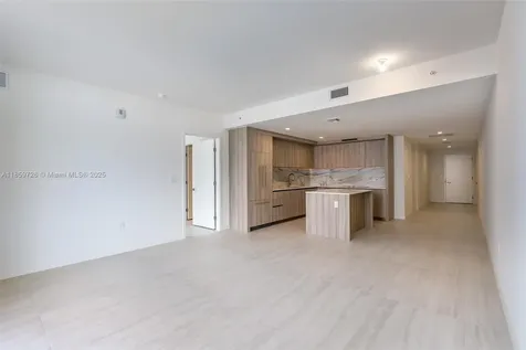 77 SE 5th Street Miami FL 33131