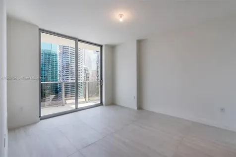 77 SE 5th Street Miami FL 33131