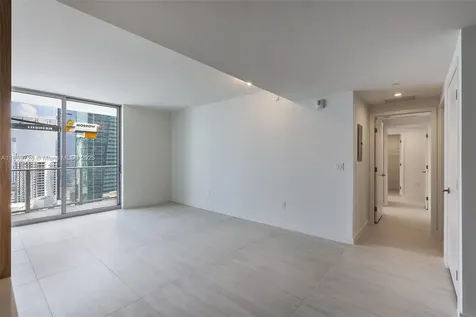 77 SE 5th Street Miami FL 33131