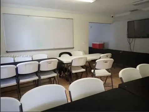 516 NW 4th Avenue Hallandale Beach FL 33009