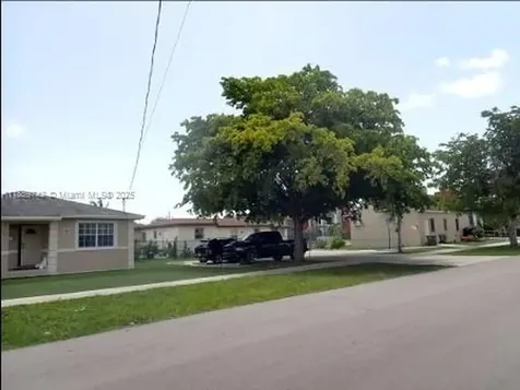 516 NW 4th Avenue Hallandale Beach FL 33009