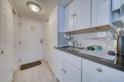 19201 Collins Avenue Sunny Isles Beach FL 33160
