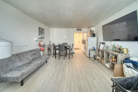19201 Collins Avenue Sunny Isles Beach FL 33160