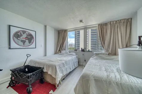 19201 Collins Avenue Sunny Isles Beach FL 33160