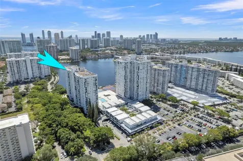 2780 NE 183rd Street Aventura FL 33160