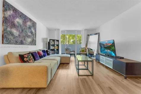 2780 NE 183rd Street Aventura FL 33160