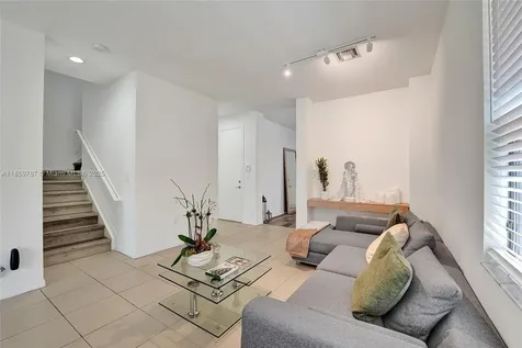 650 NE 191st Terrace Miami FL 33179