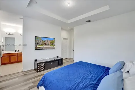 650 NE 191st Terrace Miami FL 33179