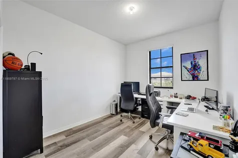 650 NE 191st Terrace Miami FL 33179