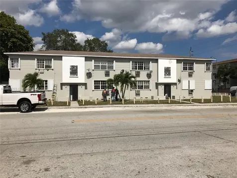 595 NE 129th Street North Miami FL 33161