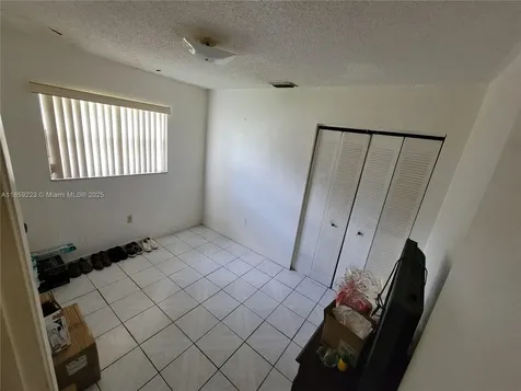 8901 NW 21st Avenue Miami FL 33147