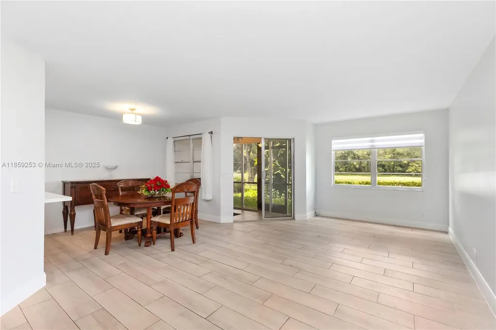1110 SW 125th Avenue Pembroke Pines FL 33027