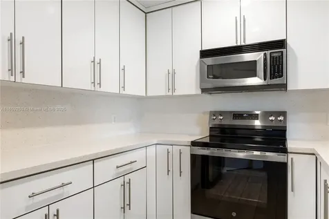 1110 SW 125th Avenue Pembroke Pines FL 33027