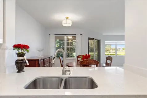 1110 SW 125th Avenue Pembroke Pines FL 33027