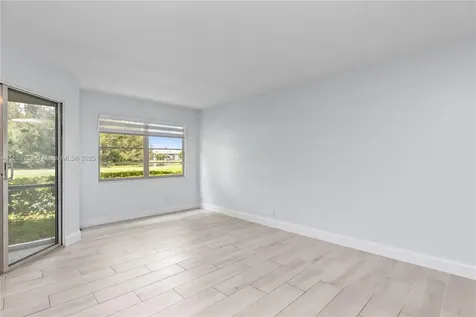 1110 SW 125th Avenue Pembroke Pines FL 33027