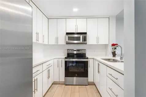 1110 SW 125th Avenue Pembroke Pines FL 33027