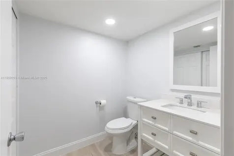 1110 SW 125th Avenue Pembroke Pines FL 33027